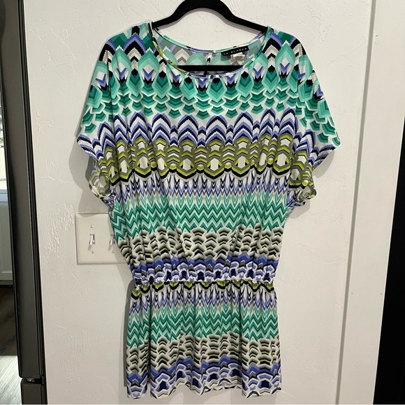 La Blanca multi Colored Aztec Print Beach Cover Up Medium - Picture 1 of 9